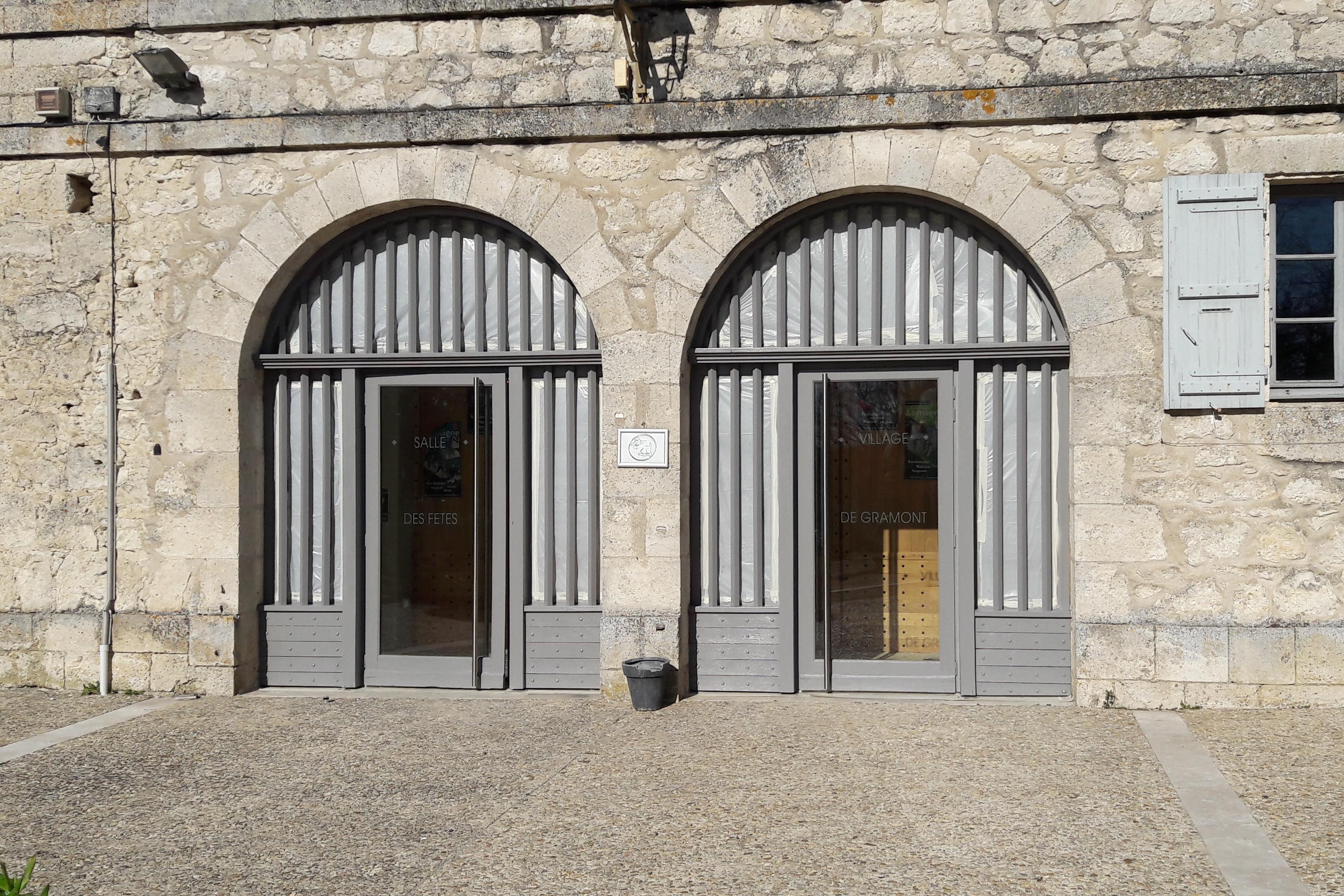 Portes Salle des fêtes Gramont Portes Salle des fêtes Gramont